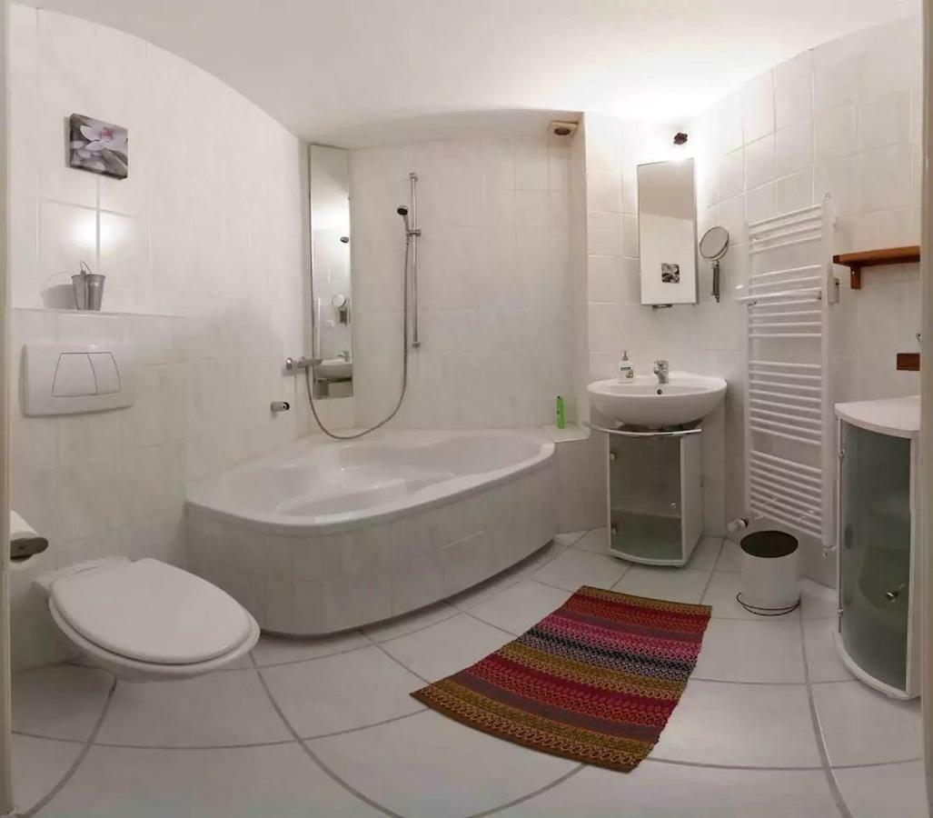 Ferienwohnung Wohnen im gemütlichem Ambiente BRE Exterior foto
